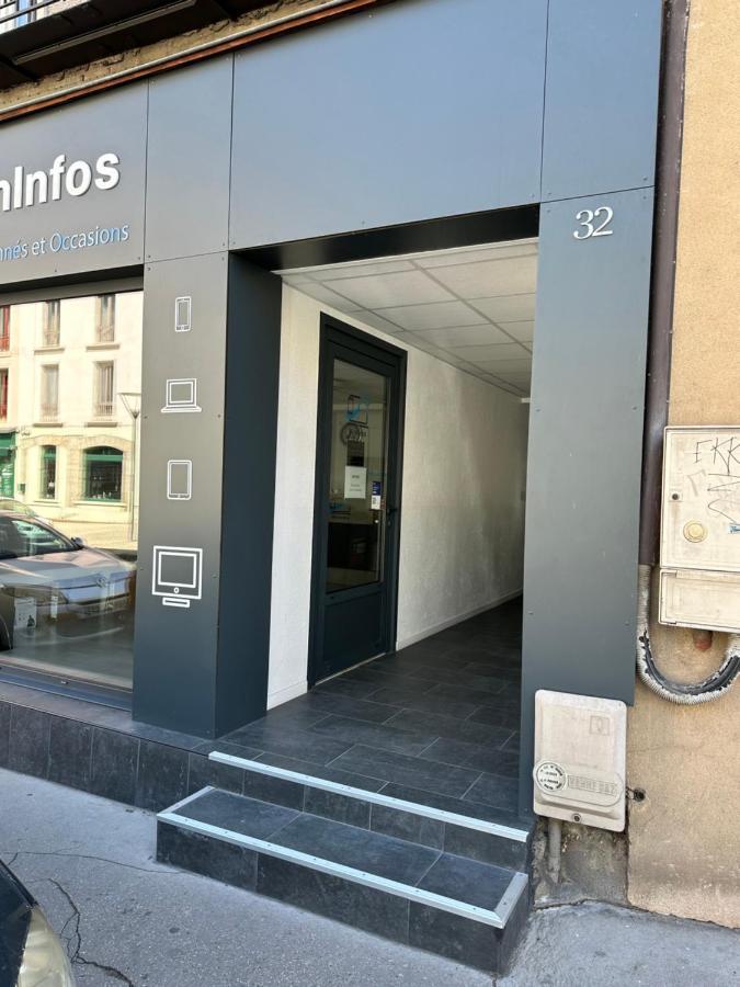 Appartement Avec Terrasse Au Puy Le Puy-en-Velay Екстериор снимка